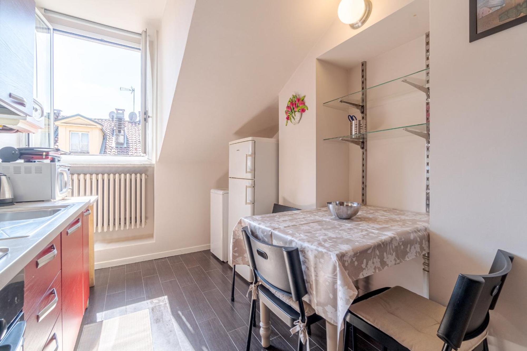 דירות טורינו Casa Valeggio Attic Apt Few Steps From Porta Nuova מראה חיצוני תמונה
