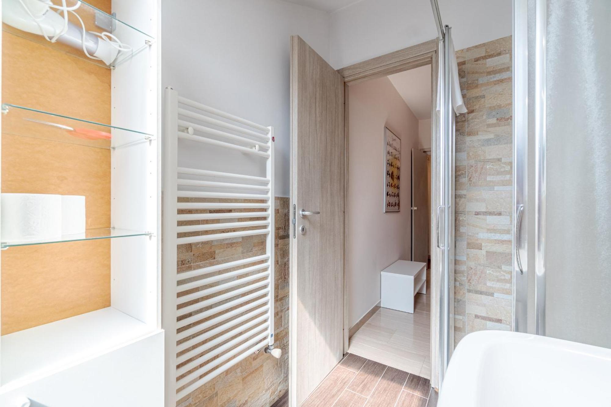 דירות טורינו Casa Valeggio Attic Apt Few Steps From Porta Nuova מראה חיצוני תמונה