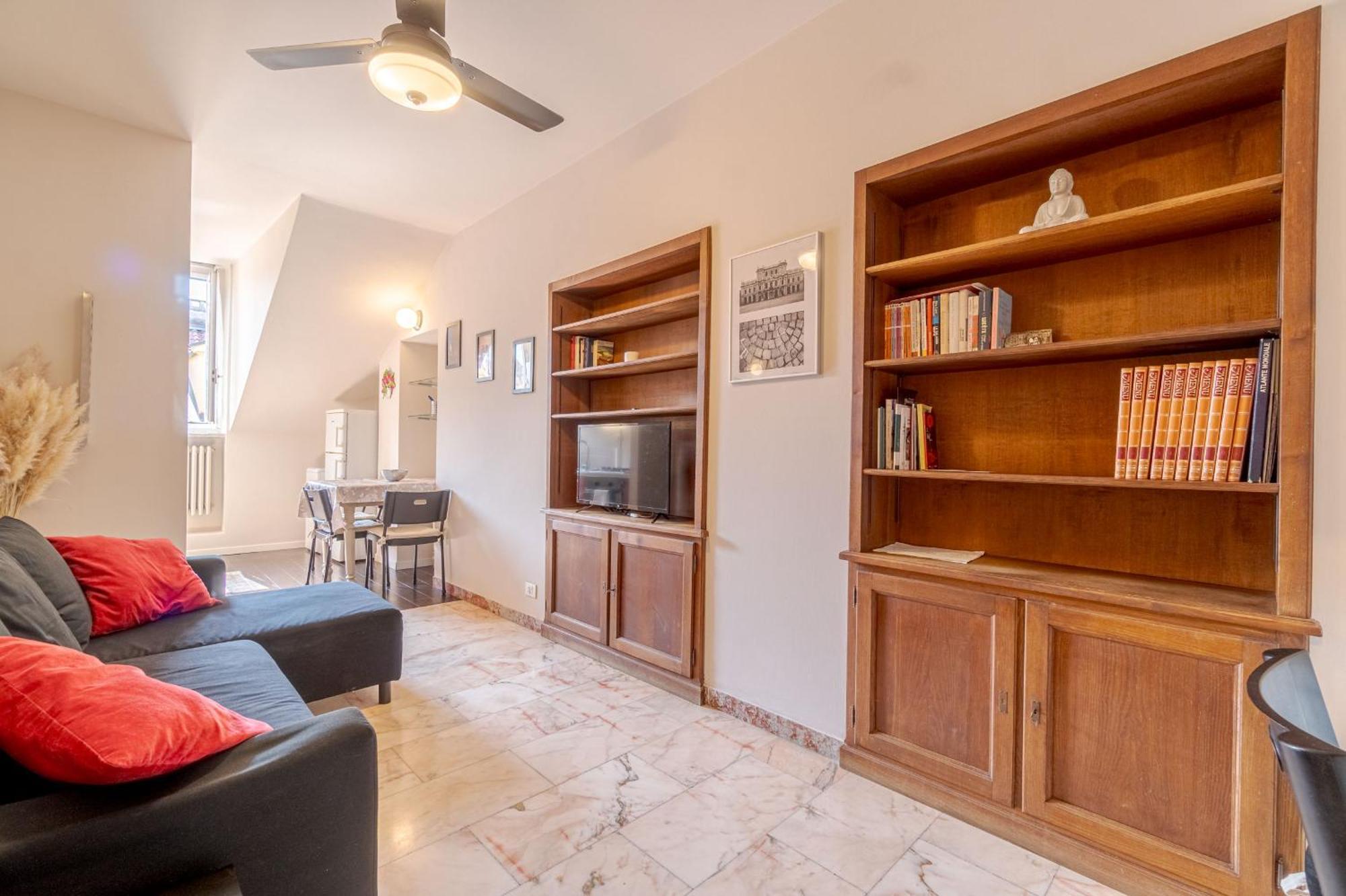 דירות טורינו Casa Valeggio Attic Apt Few Steps From Porta Nuova מראה חיצוני תמונה